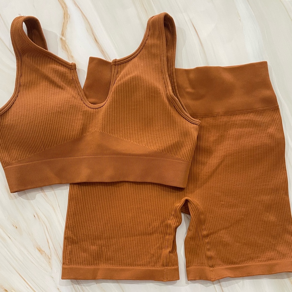 Seamless Ribbed Leggings and Sports Bra Set - Brown